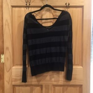 Free People v-neck sweater size S